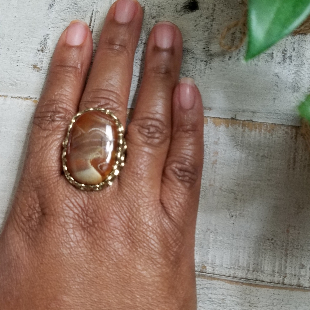 Large statement ring - Picture 2 of 6
